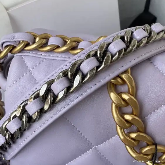 Hyper Peter CHANEL FLAP BAG 19 0703
